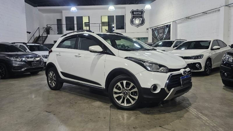 HYUNDAI HB20X STYLE em Três Rios