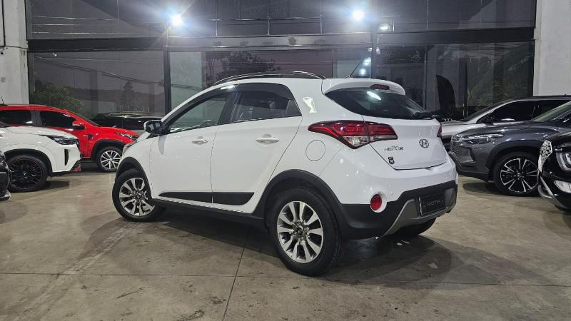 HYUNDAI HB20X STYLE em Três Rios