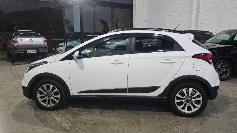HYUNDAI HB20X STYLE em Três Rios