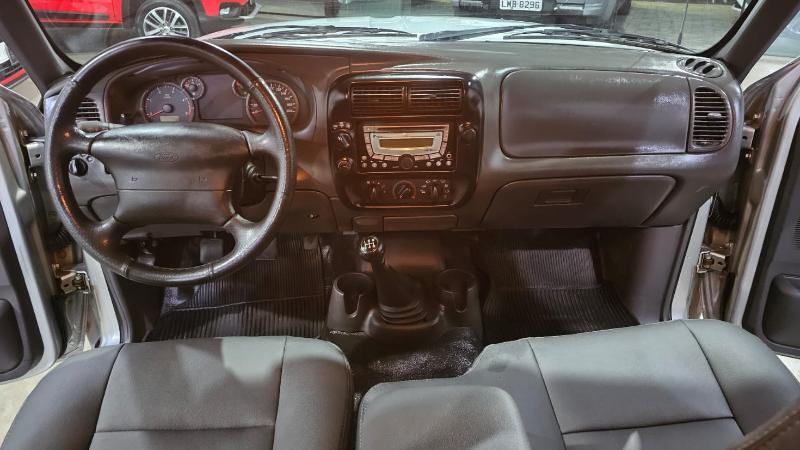 FORD RANGER XL CD em Três Rios