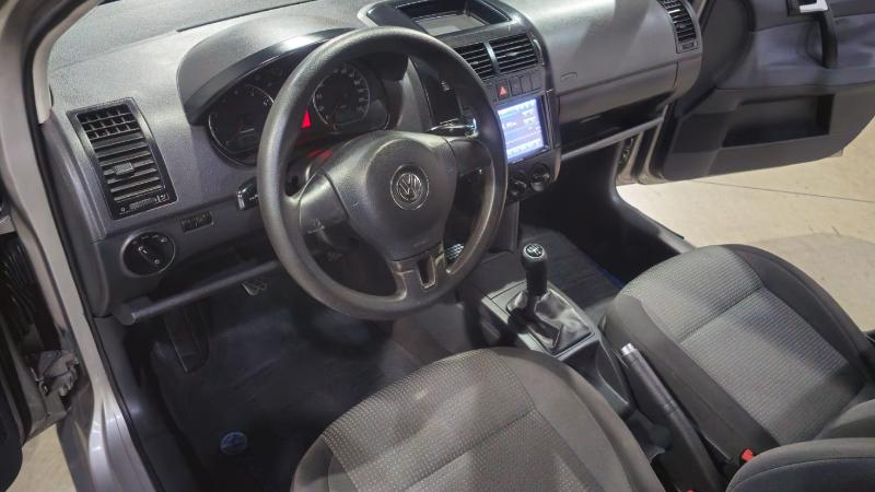 VOLKSWAGEM POLO SEDAN - foto 7 em Três Rios