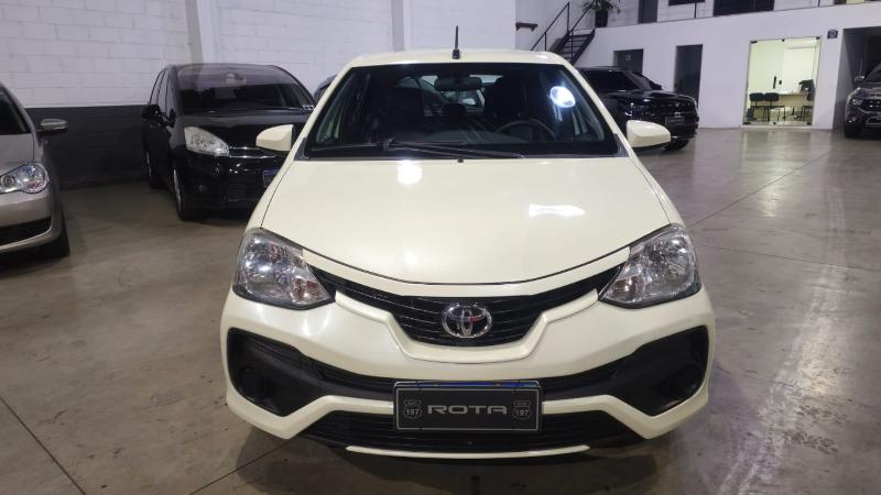 TOYOTA ETIOS HB XS - foto 4 em Três Rios