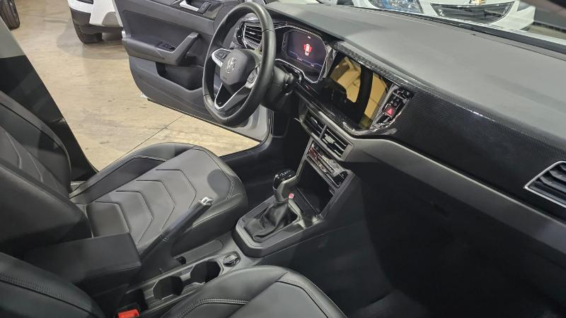 VOLKSWAGEM POLO HIGHLINE - foto 10 em Três Rios
