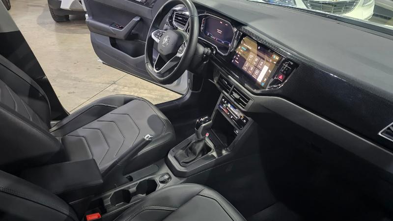 VOLKSWAGEM POLO HIGHLINE - foto 16 em Três Rios