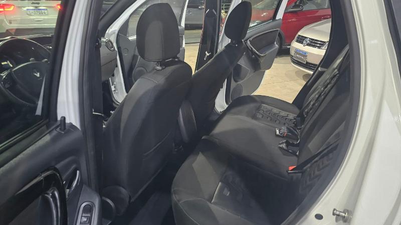 RENAULT DUSTER DYNAMIQUE - foto 9 em Três Rios